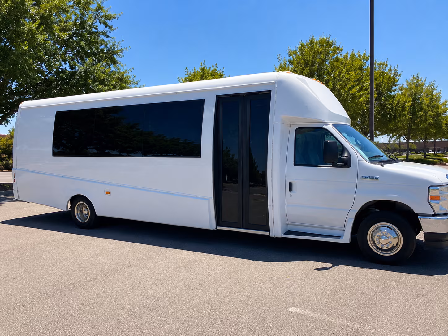 birthday party buses for bar crawls through minneapolis and plymouth