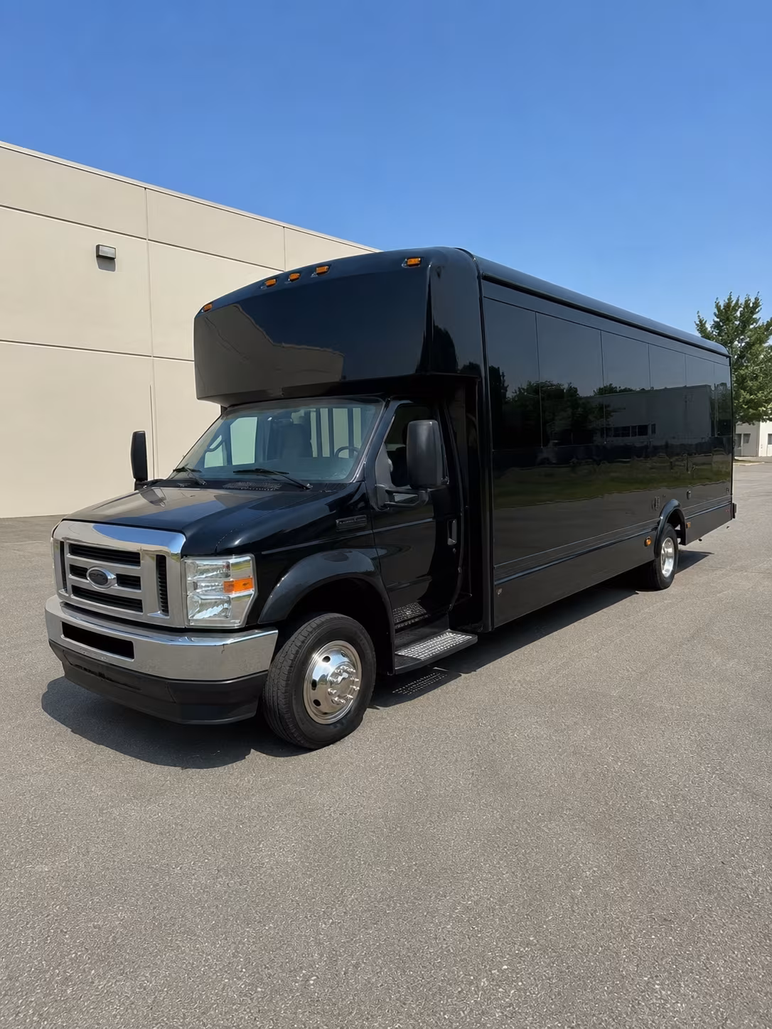 plymouth bus rentals